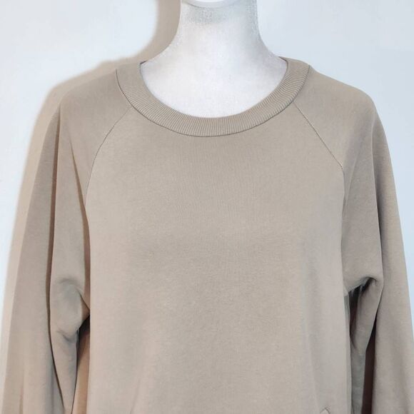 Doe and Rae Tan Oversized Pullover NWT Size Small Tan Oversized Sweatshirt - Picture 3 of 11